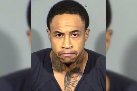 The 30 years old Orlando Brown is not married.